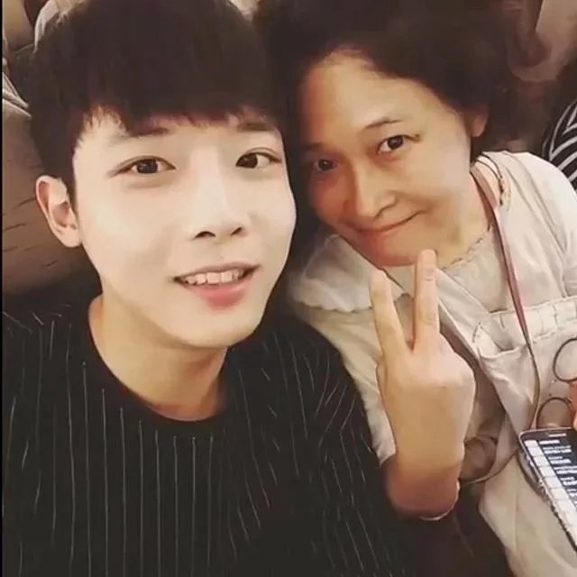 秦行华剑