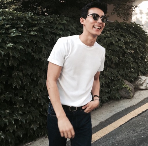 任毅楠琬