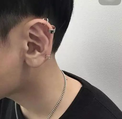 齐逸志东